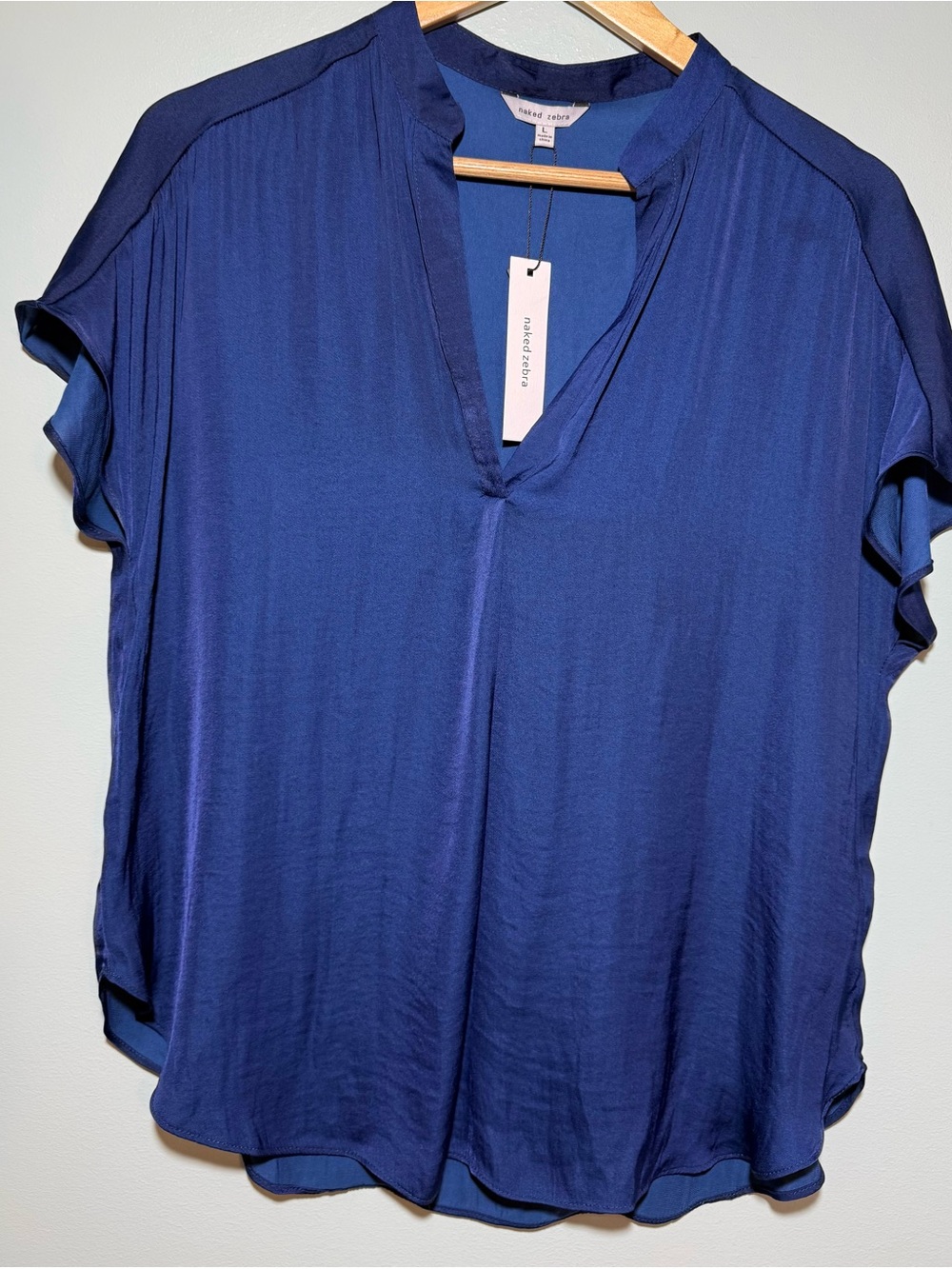 Naked Zebra Women's Deep Blue V-Neck Short Sleeve Blouse